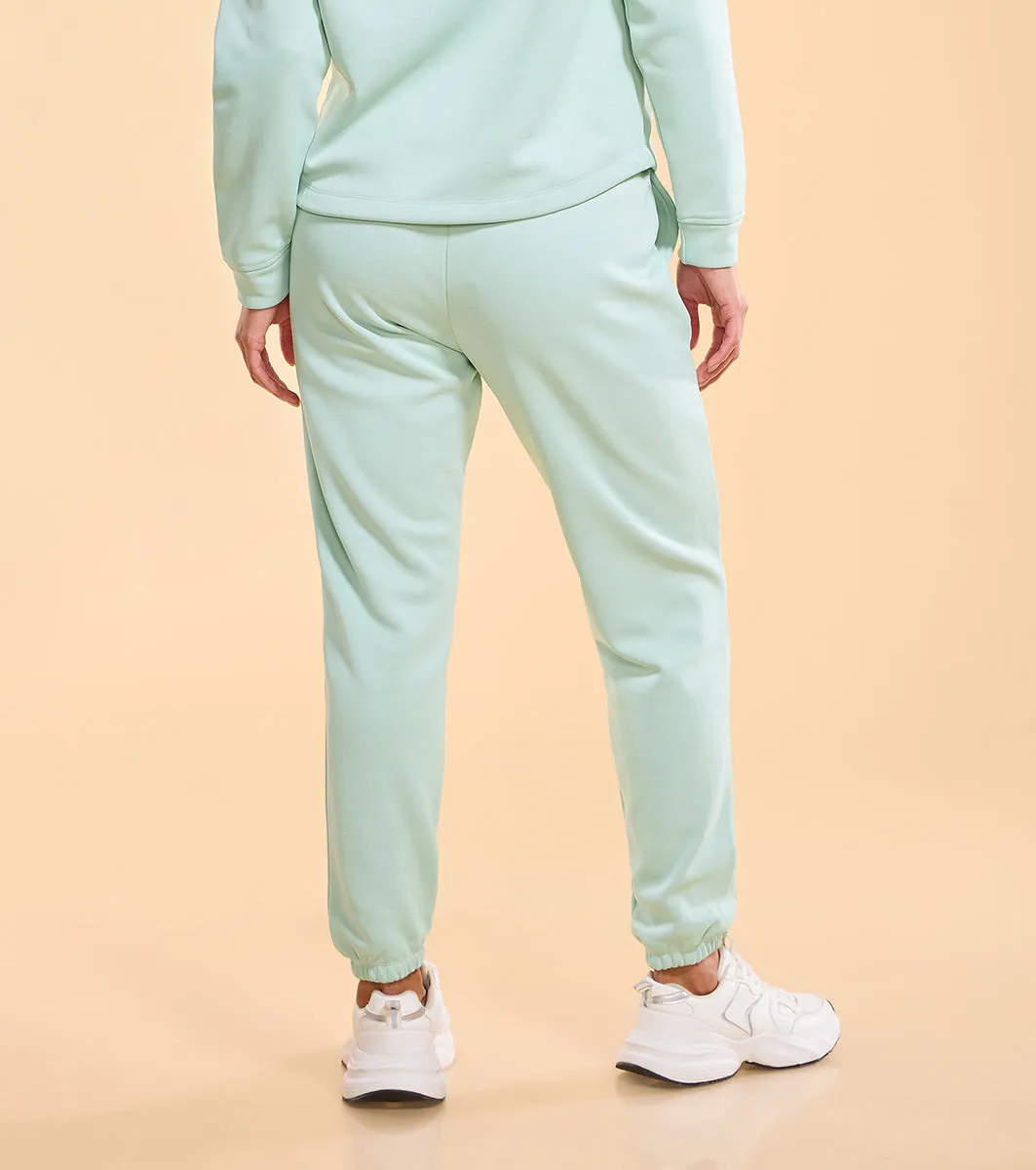 Enamor A404 Fleece Jogger Relax Fit High-Rise Fleece Jogger With Adjustable Drawsting.