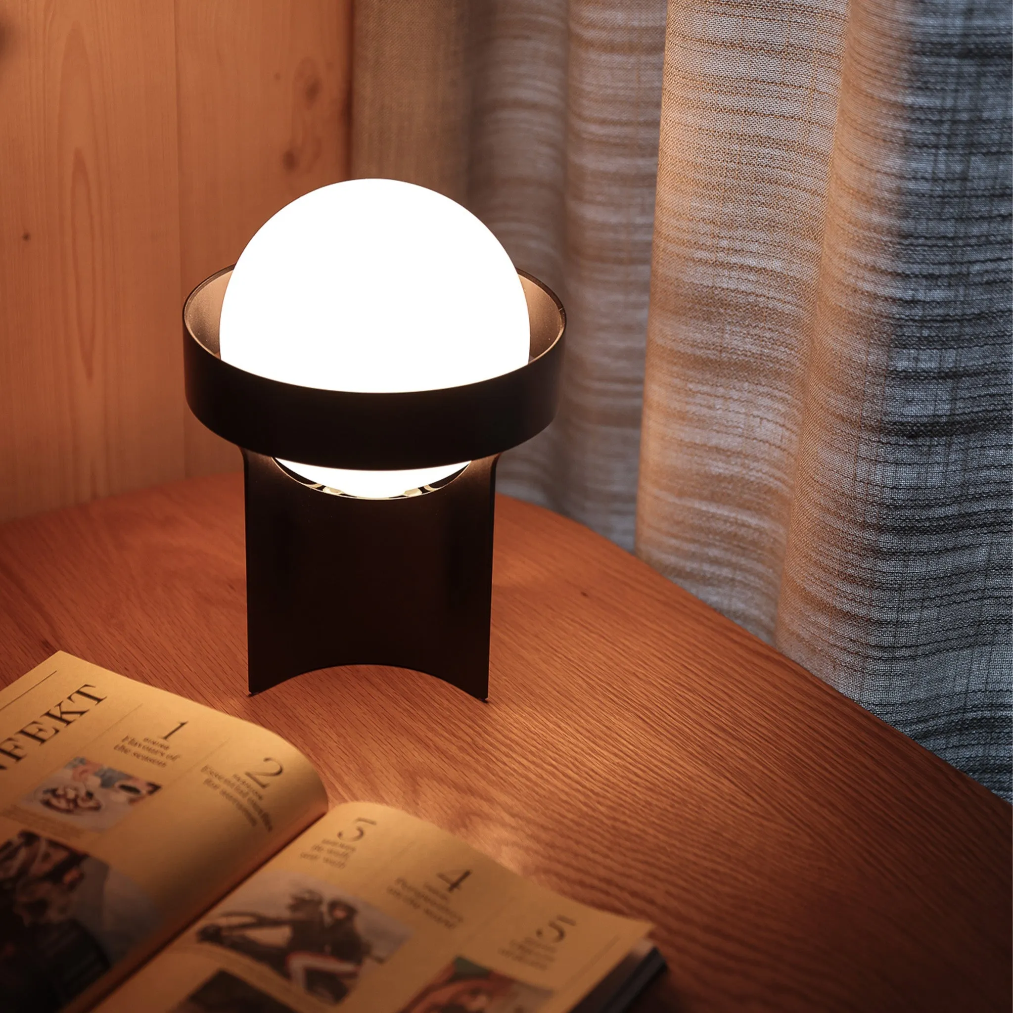 Loop Table Lamp in Dark Grey   Sphere IV